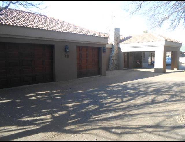4 BEDROOM HOUSE FOR SALE IN MEYERTON CENTRAL